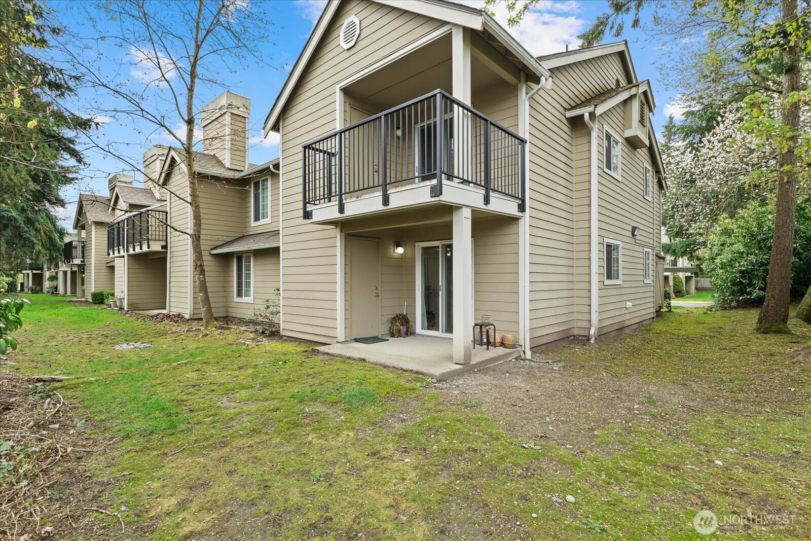 1843 S 286th Lane #T101, Federal Way, WA 98003-3263