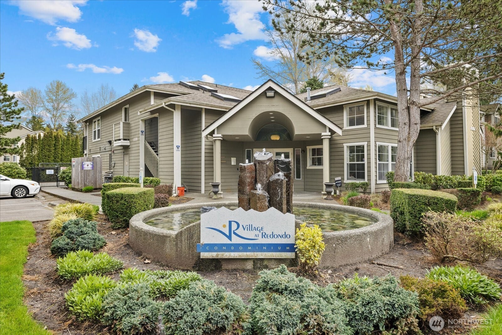 1843 S 286th Lane #T101, Federal Way, WA 98003-3263
