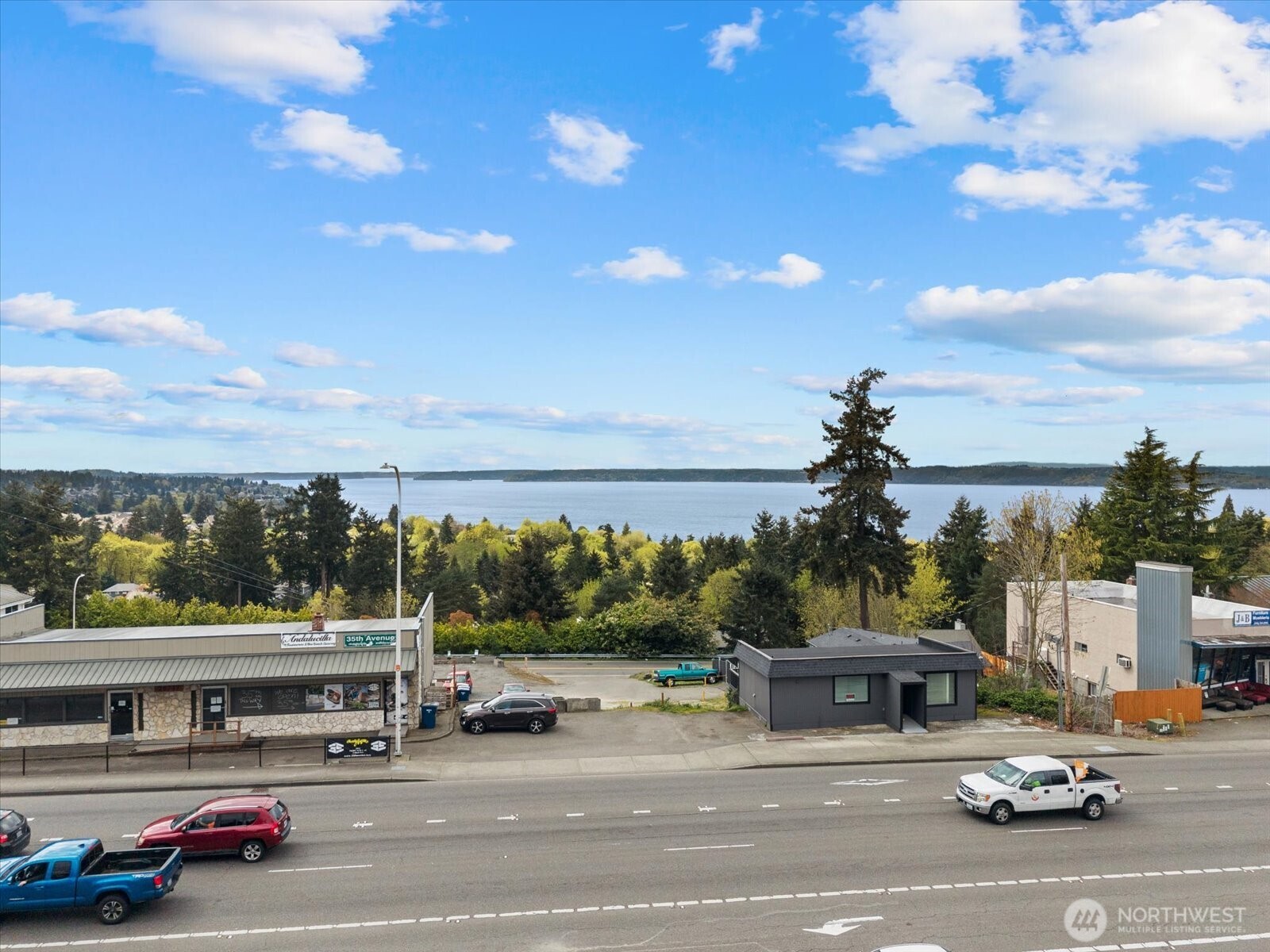 1843 S 286th Lane #T101, Federal Way, WA 98003-3263
