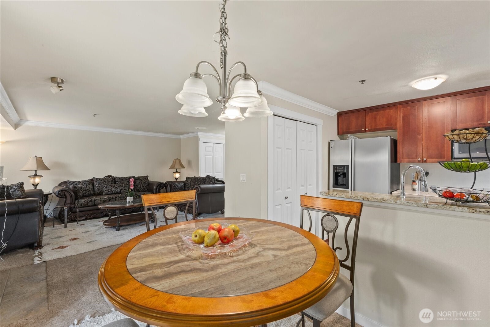 1843 S 286th Lane #T101, Federal Way, WA 98003-3263