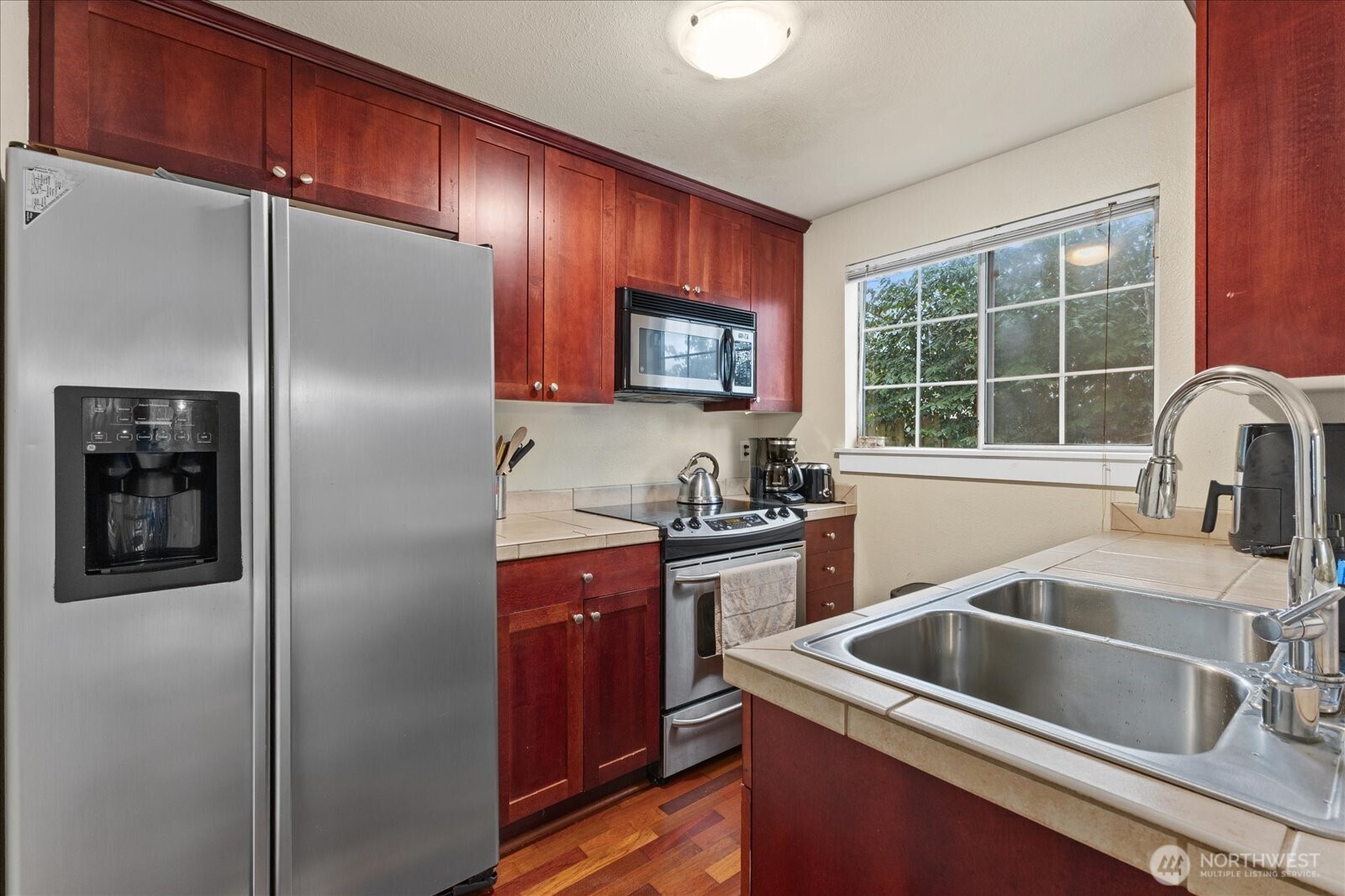 1843 S 286th Lane #T101, Federal Way, WA 98003-3263