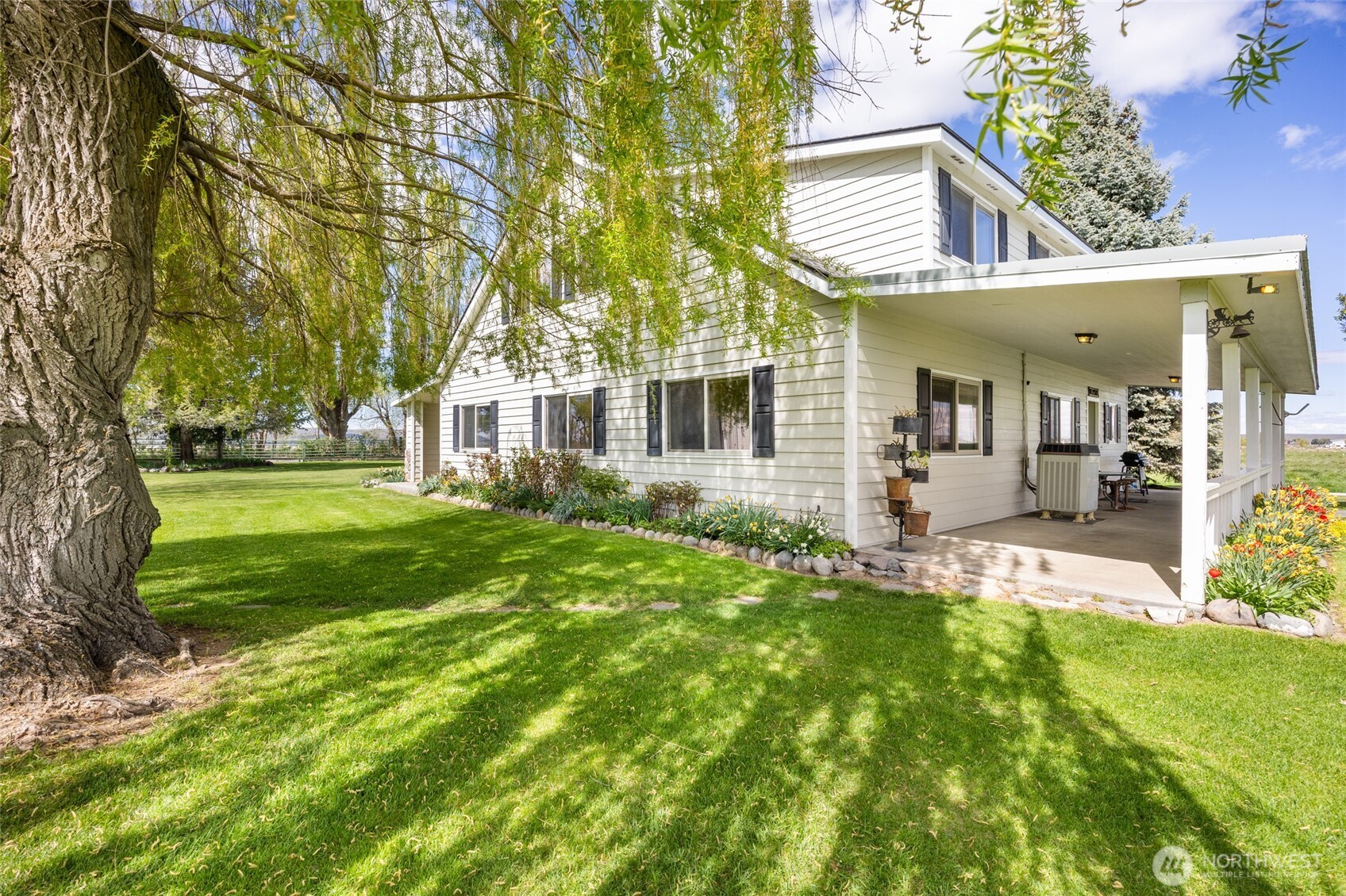17325 NE B.5 Road , Soap Lake, WA 98851