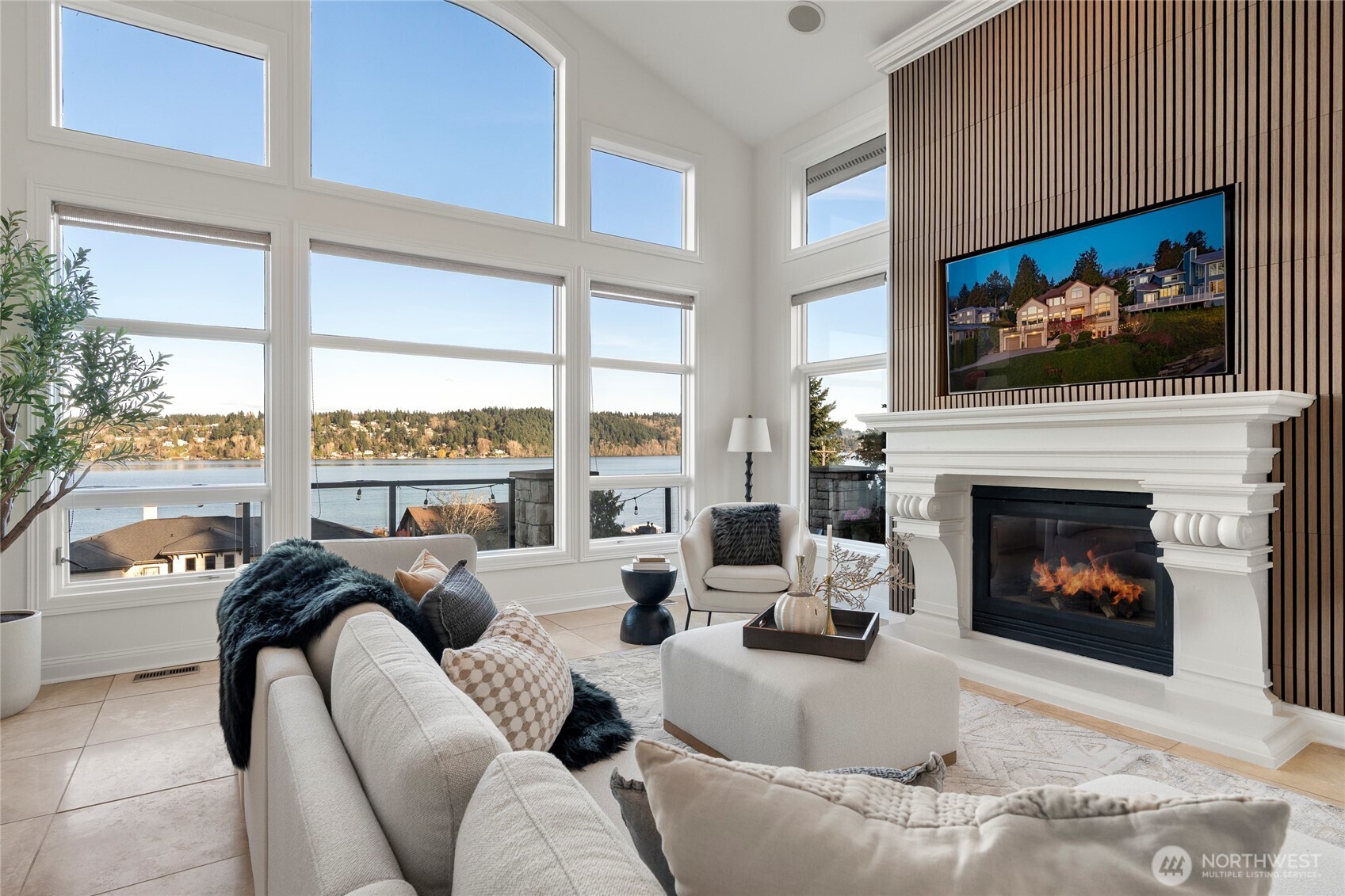 15517 Lake Shore Boulevard NE, Lake Forest Park, WA 98155