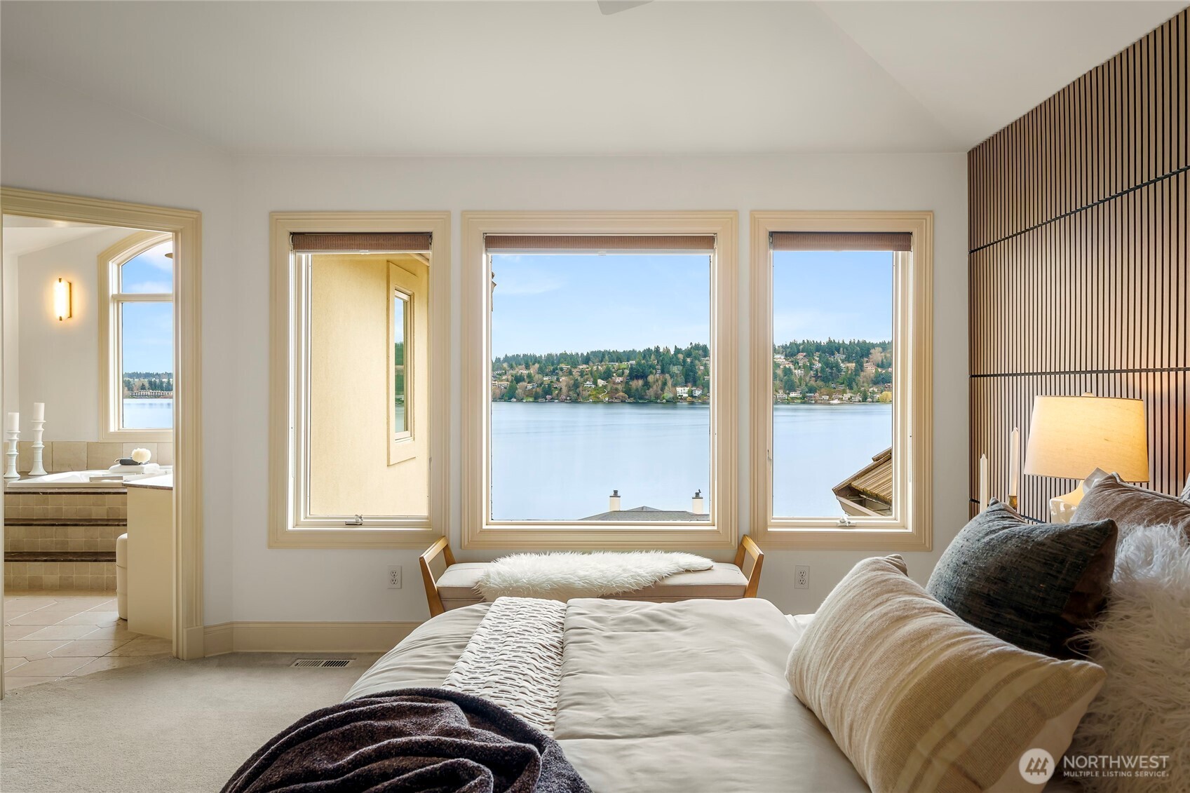 15517 Lake Shore Boulevard NE, Lake Forest Park, WA 98155