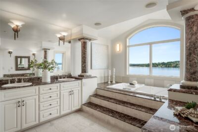 15517 Lake Shore Boulevard NE, Lake Forest Park, WA 98155 - Photo 24