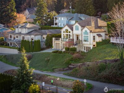 15517 Lake Shore Boulevard NE, Lake Forest Park, WA 98155 - Photo 4