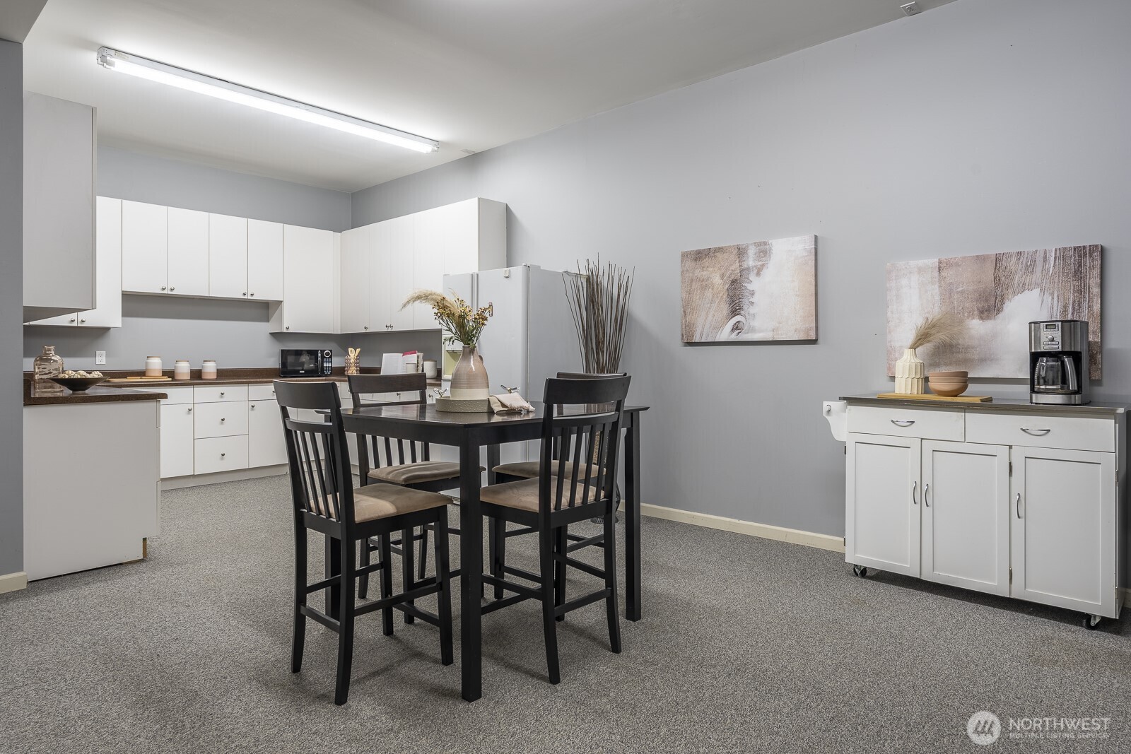 15517 Lake Shore Boulevard NE, Lake Forest Park, WA 98155