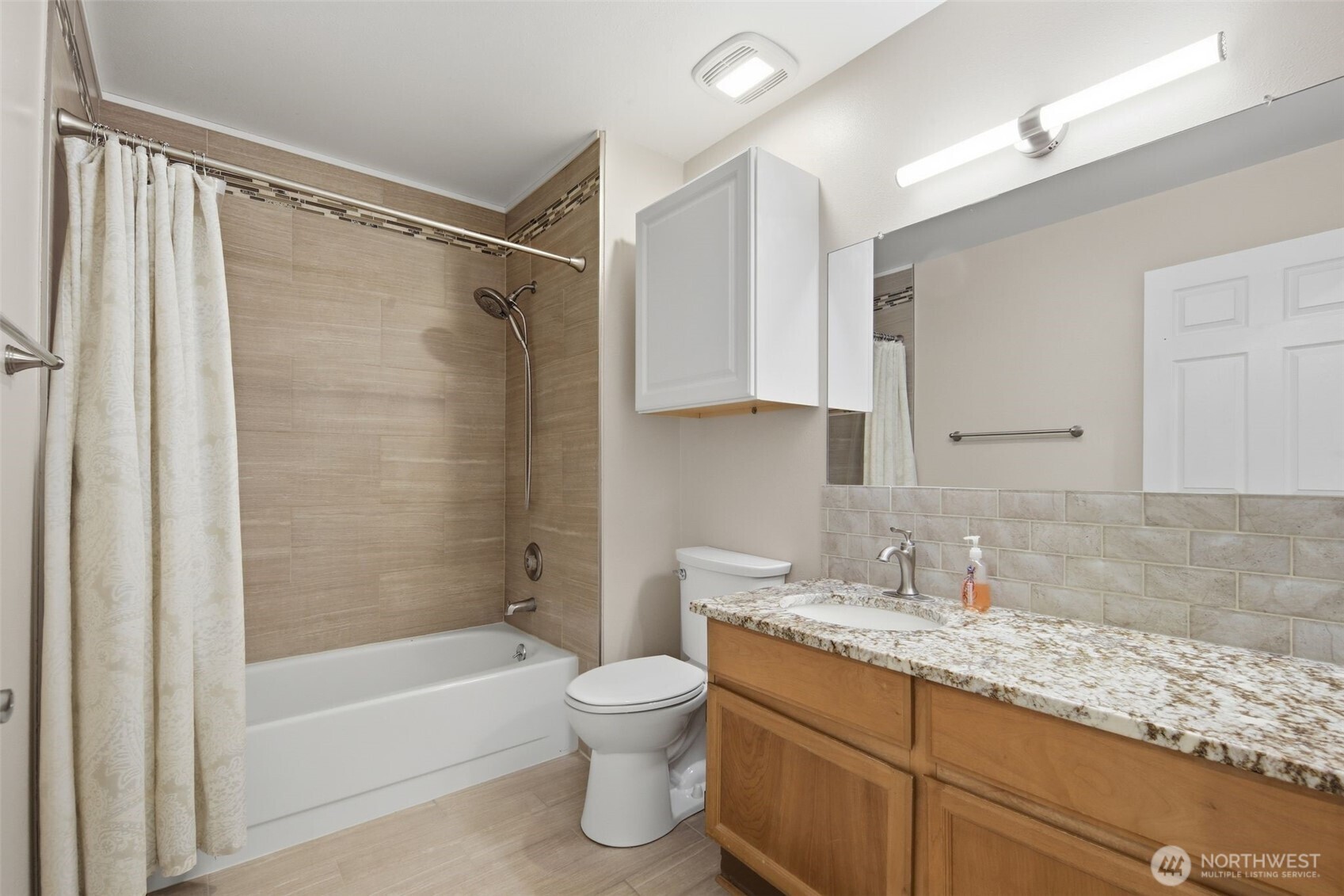 22211 Cliff Avenue S #104, Des Moines, WA 98198