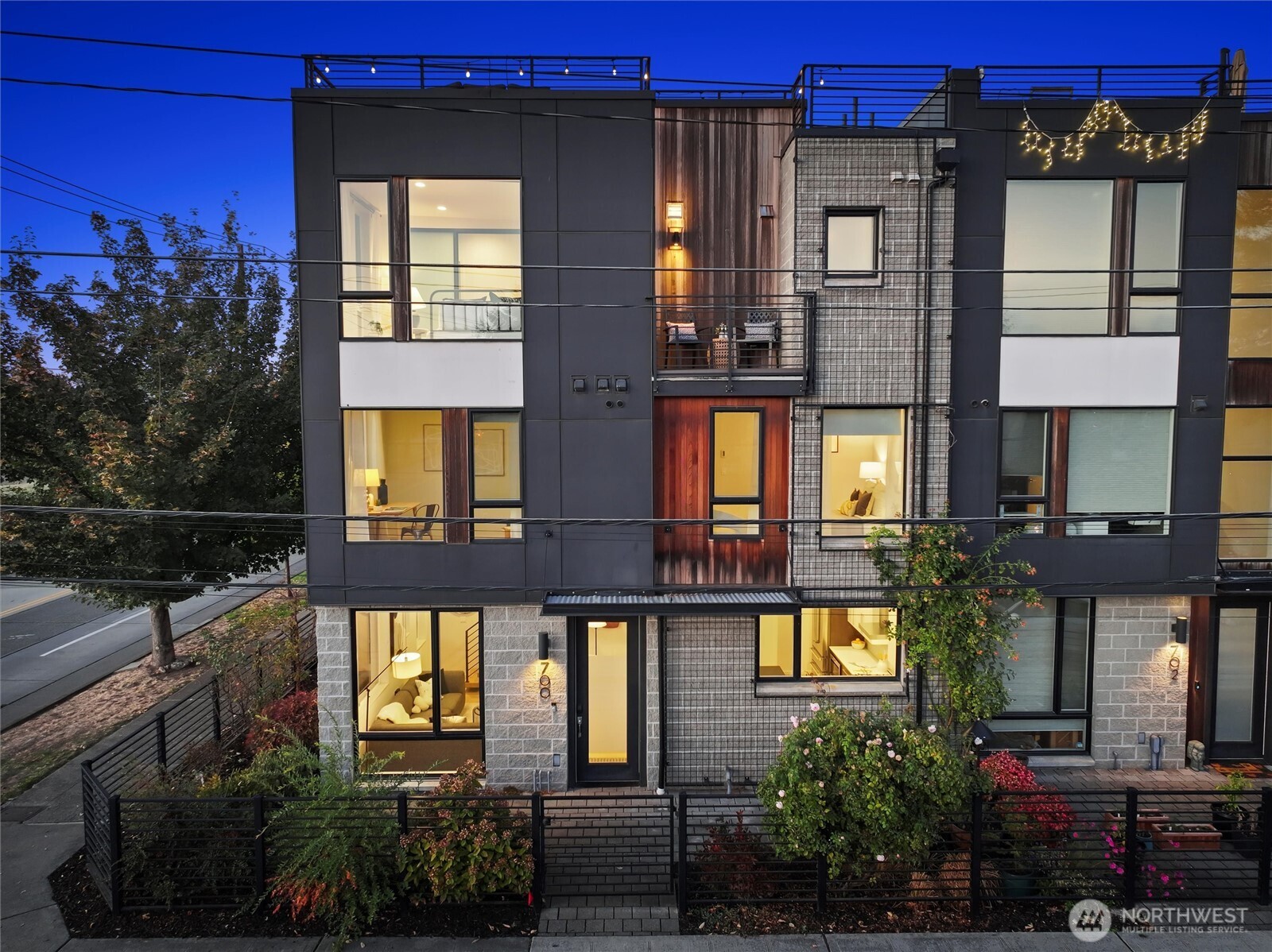 700 S Willow St , Seattle, WA 98108