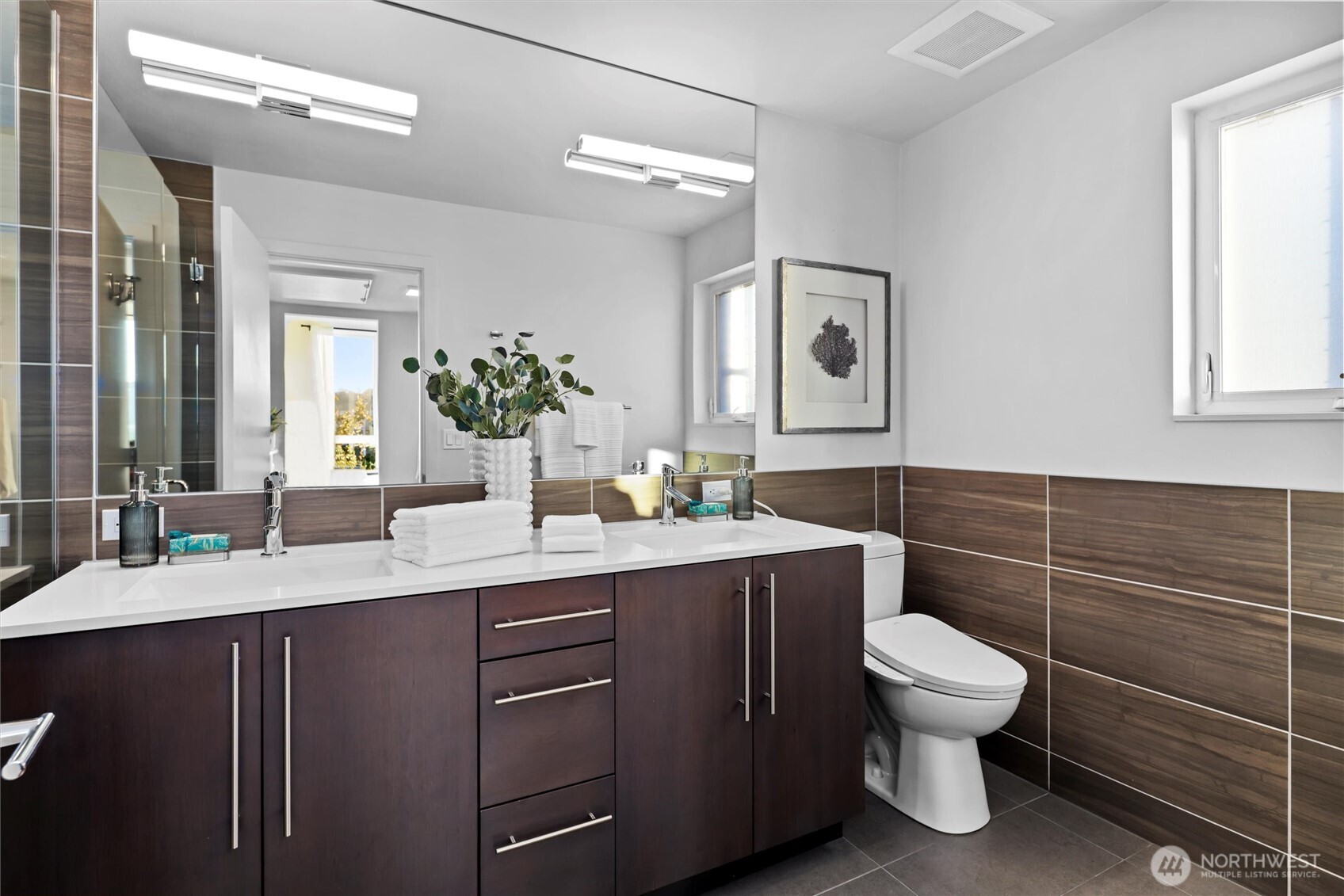 700 S Willow St , Seattle, WA 98108