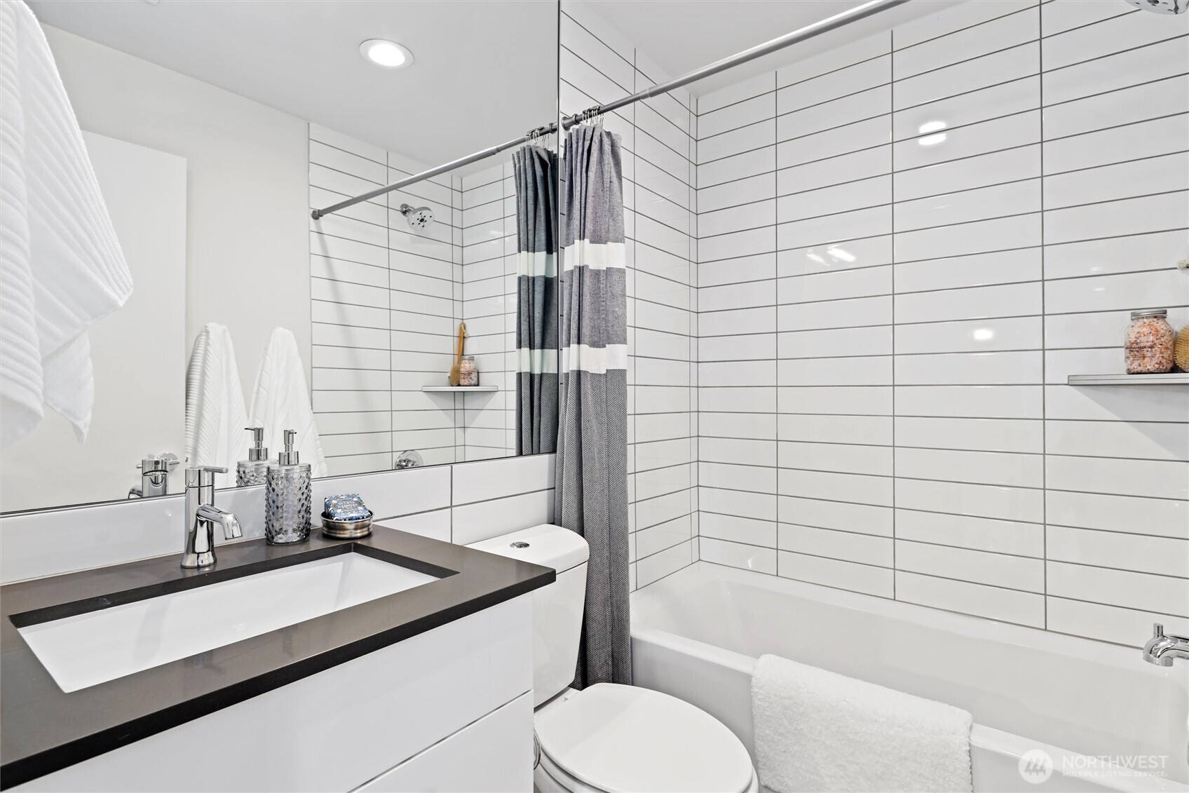 700 S Willow St , Seattle, WA 98108