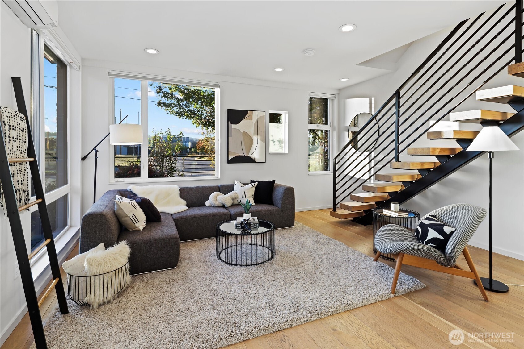 700 S Willow St , Seattle, WA 98108