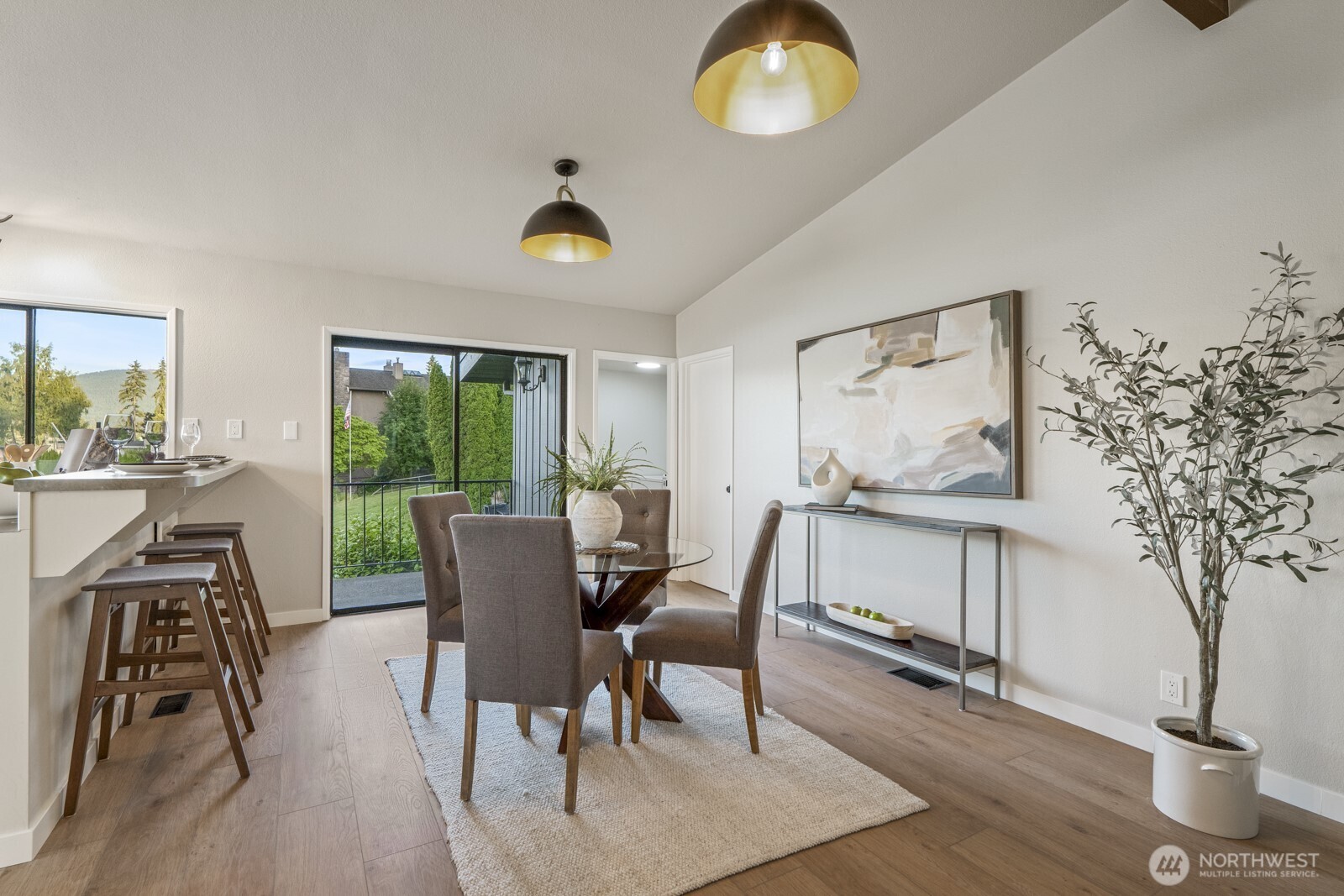 5110 NW Sammamish Road , Issaquah, WA 98027