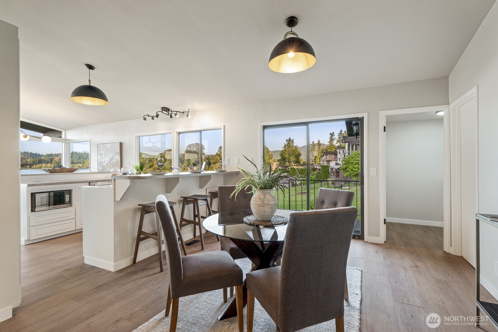 5110 NW Sammamish Road , Issaquah, WA 98027