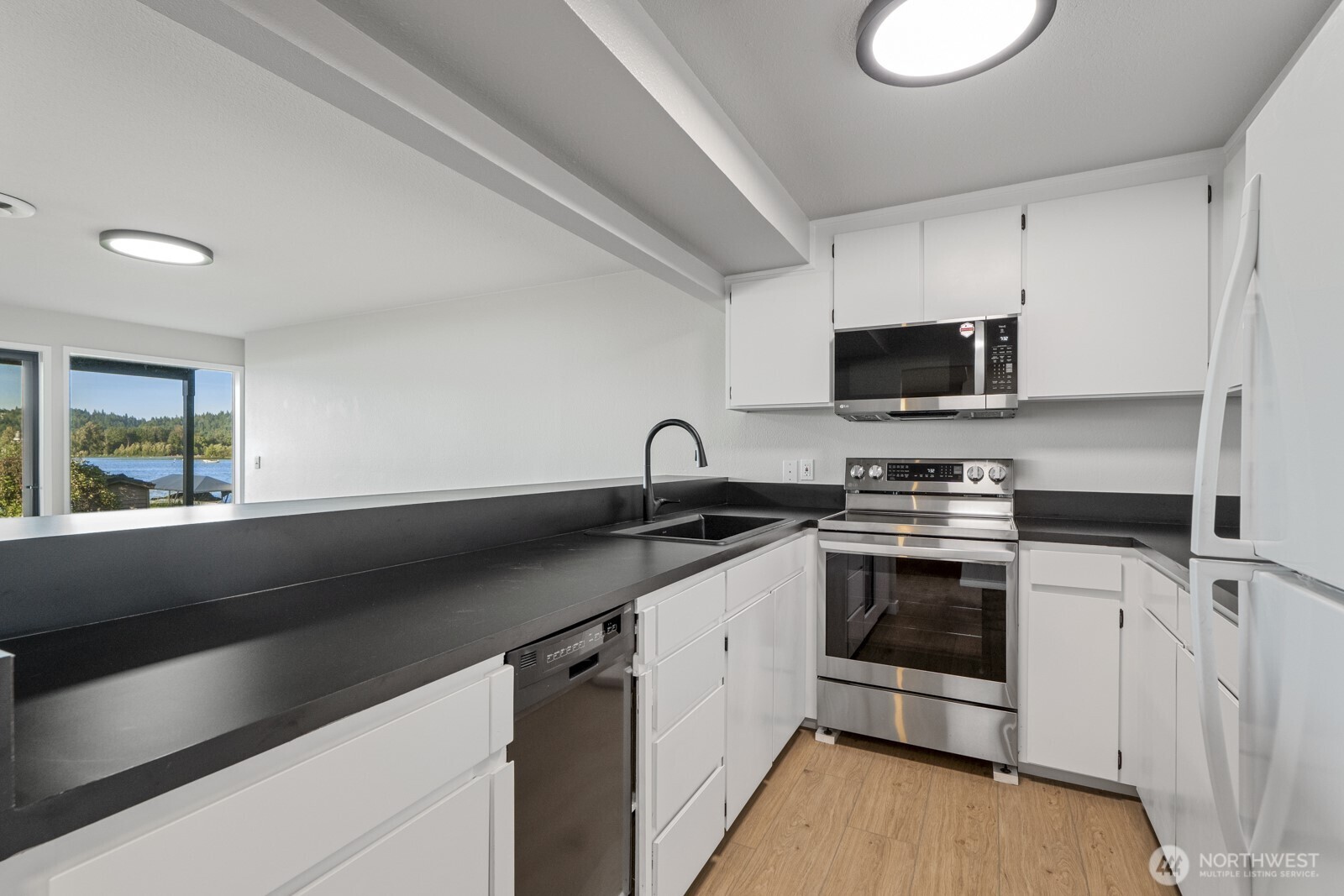 5110 NW Sammamish Road , Issaquah, WA 98027