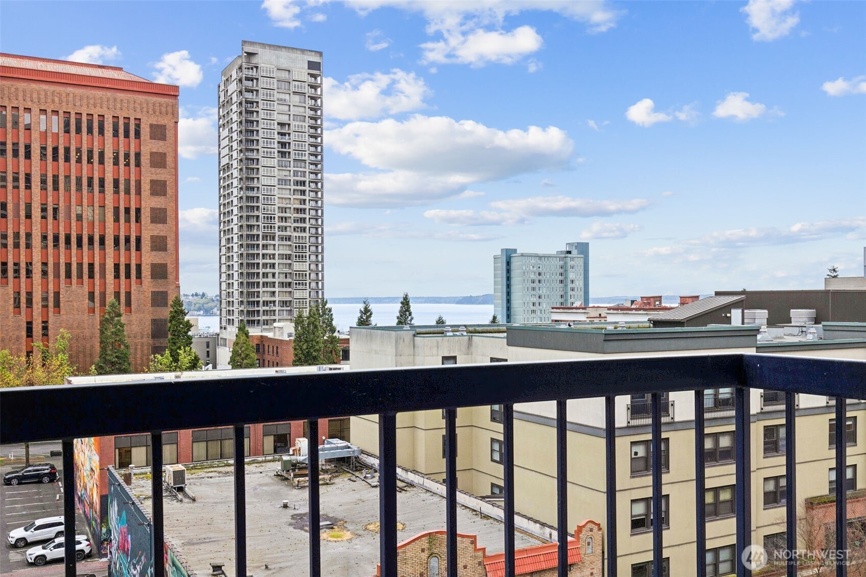 2100 3rd Avenue #802, Seattle, WA 98121