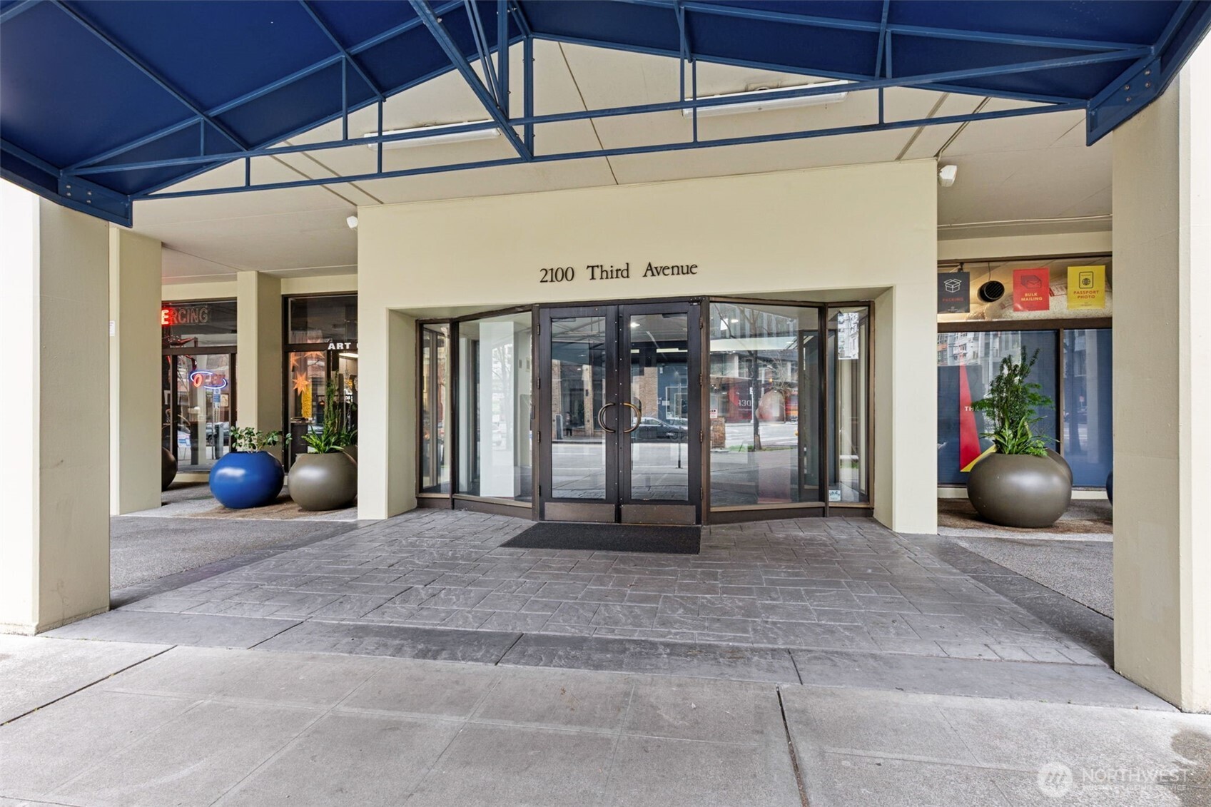 2100 3rd Avenue #802, Seattle, WA 98121