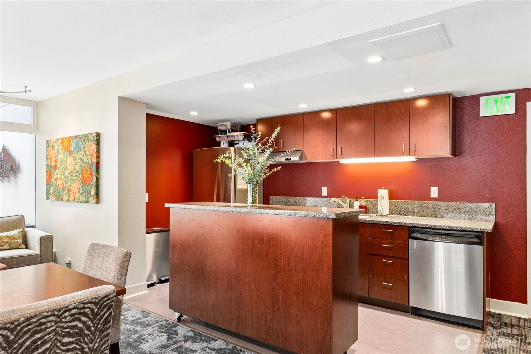 2100 3rd Avenue #802, Seattle, WA 98121
