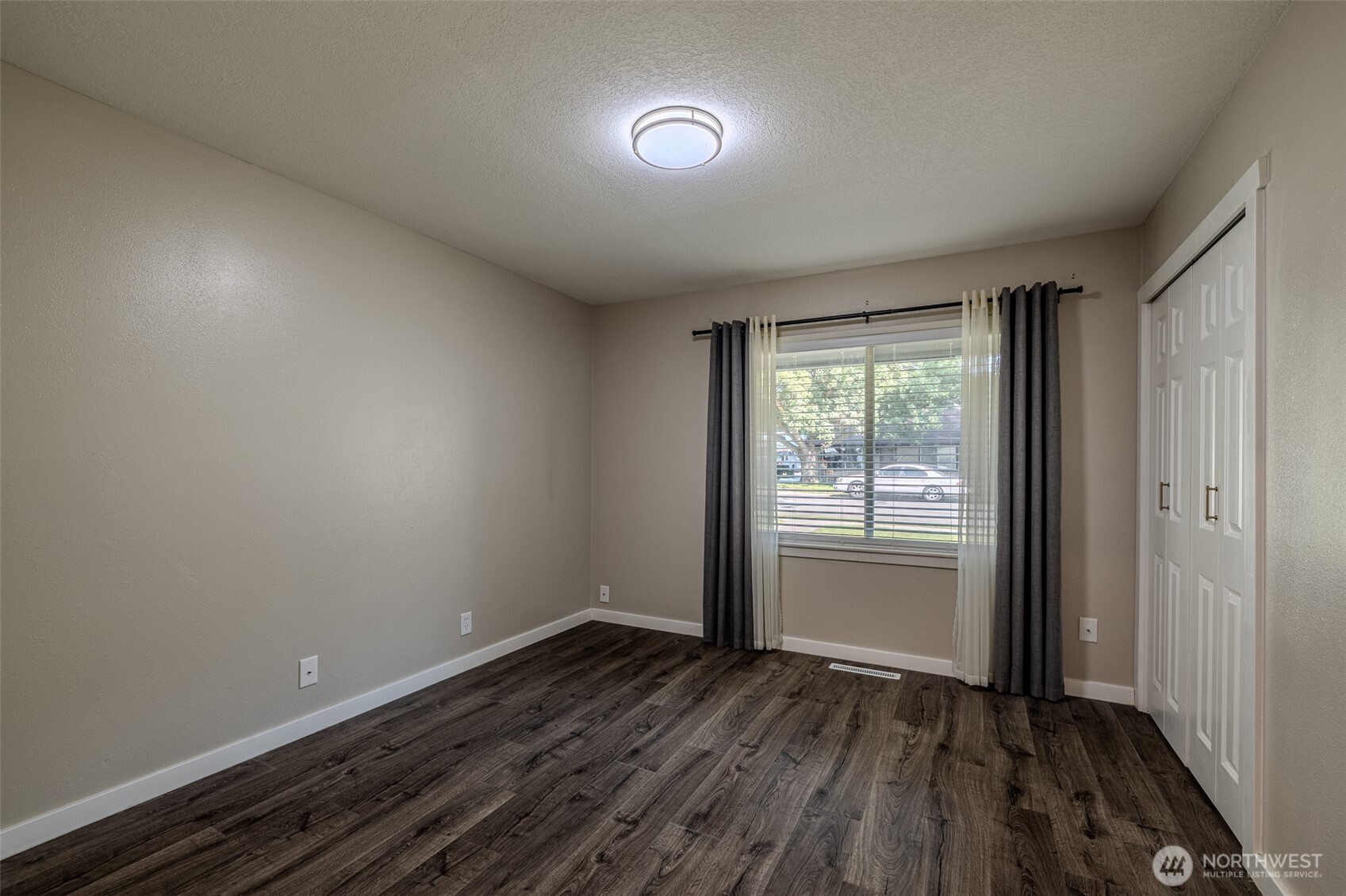 1235 Montana St , Wenatchee, WA 98801