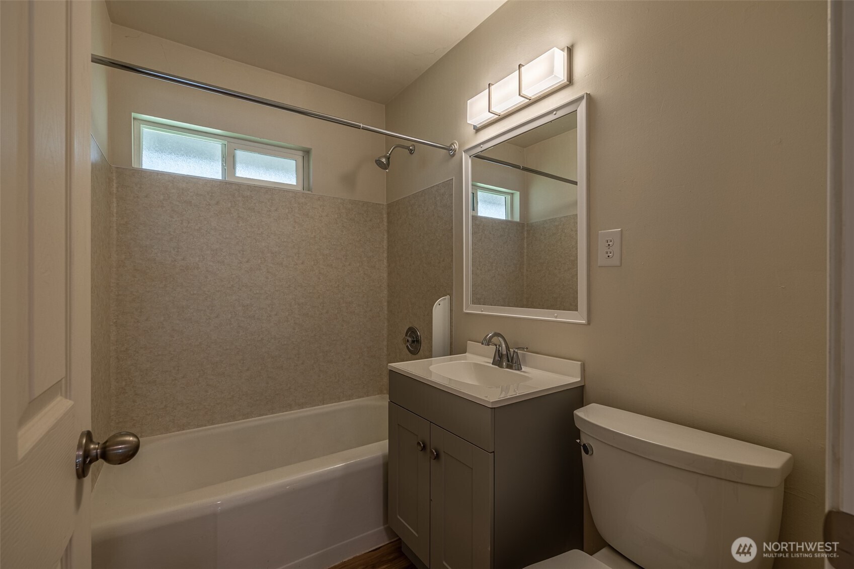 1235 Montana St , Wenatchee, WA 98801