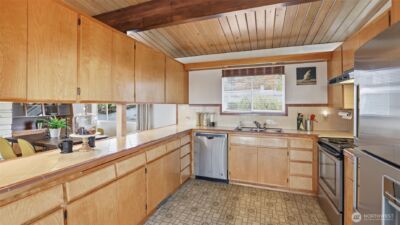 1401 Lincoln Avenue NE, Renton, WA 98056 - Photo 6
