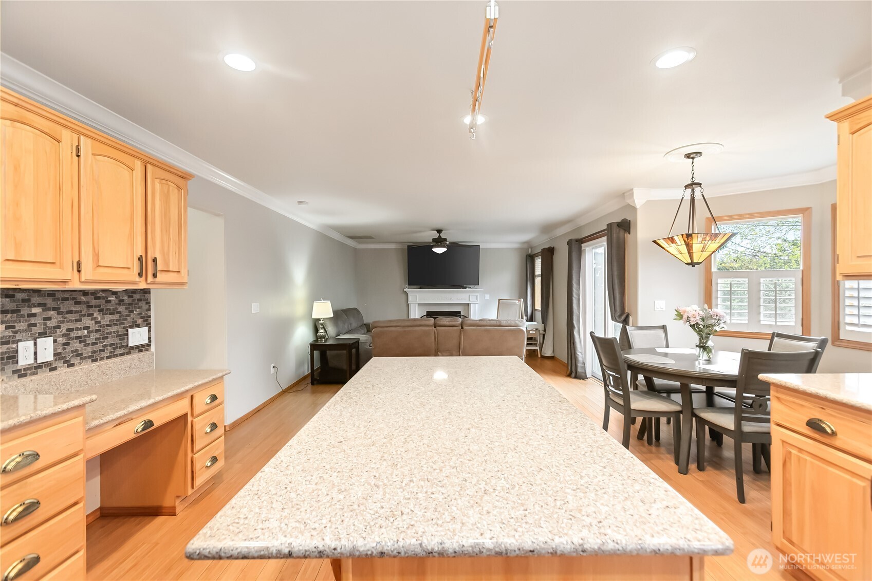 3918 Norpoint Way NE, Tacoma, WA 98422