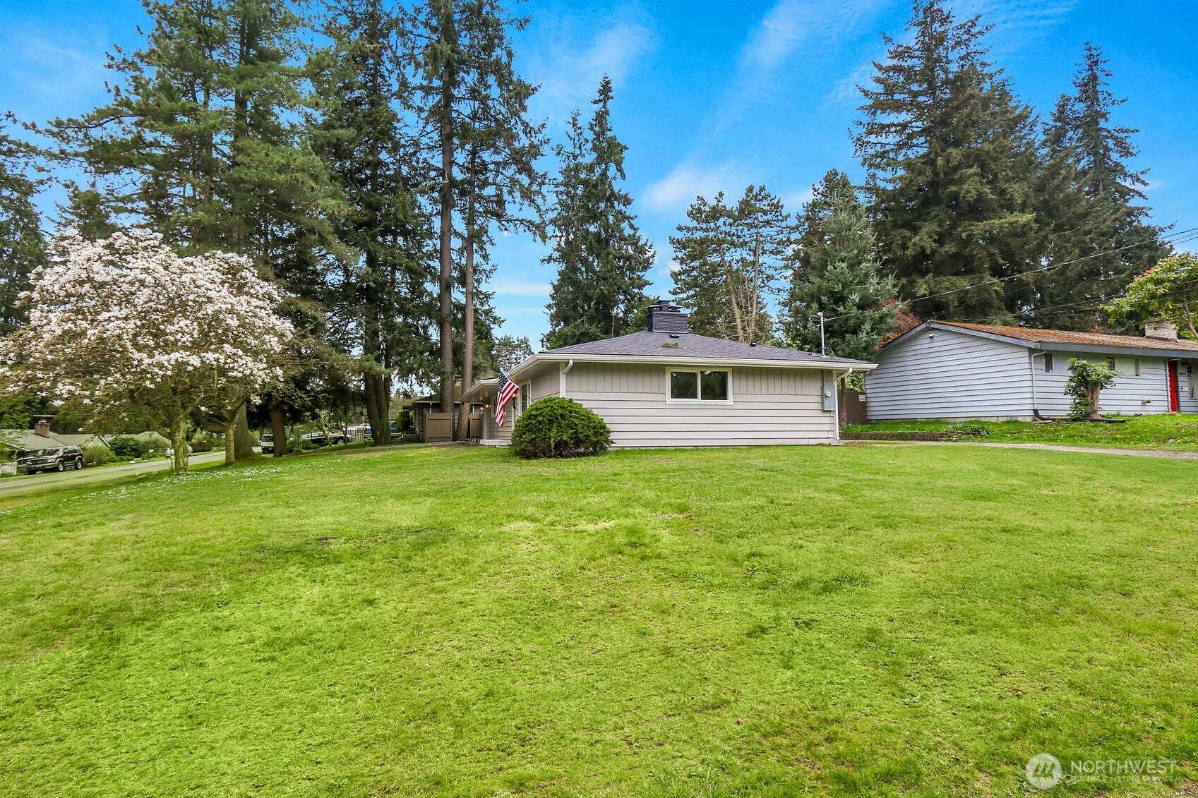 19326 66th Avenue W, Lynnwood, WA 98036