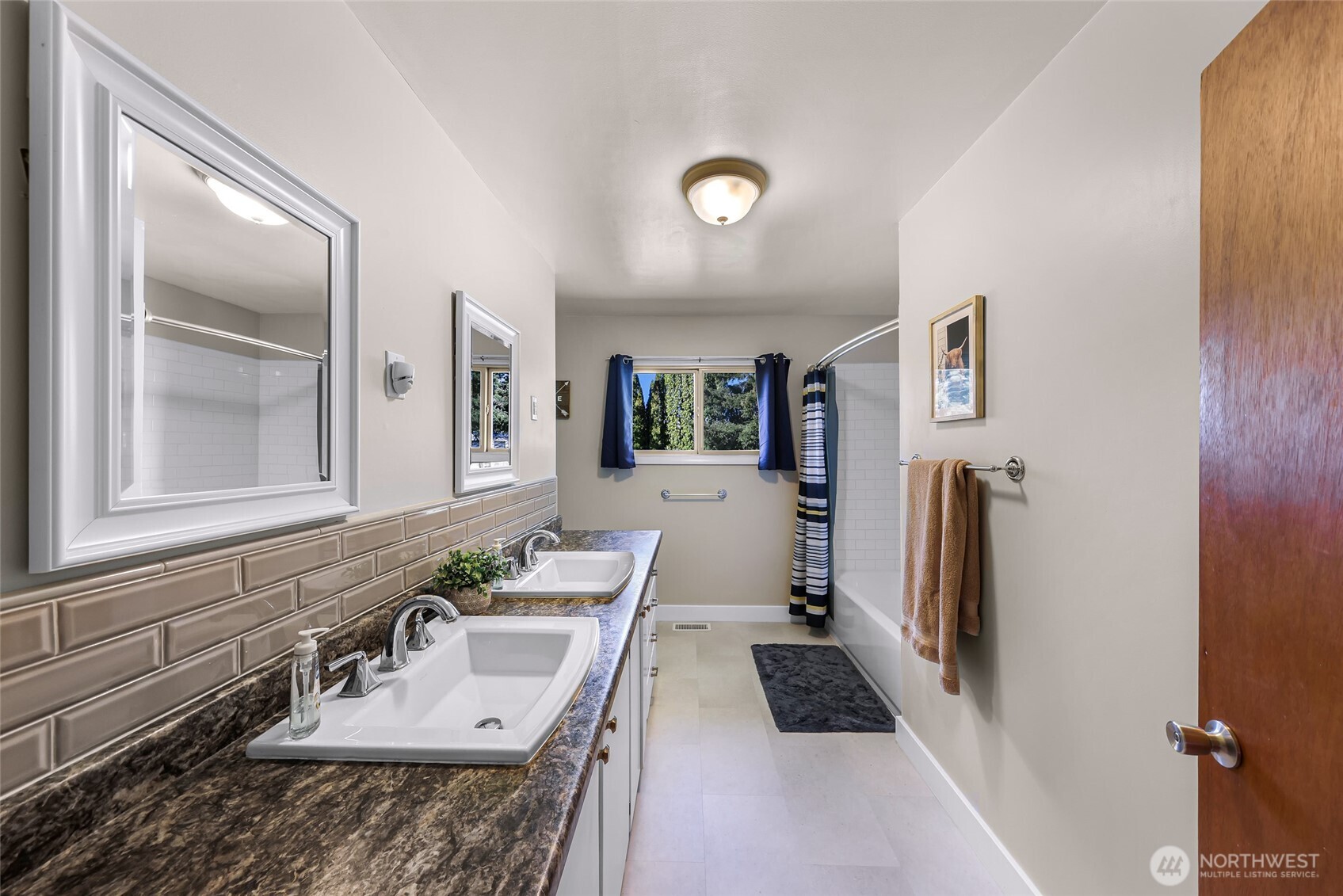 306 W King Tut Road , Bellingham, WA 98226