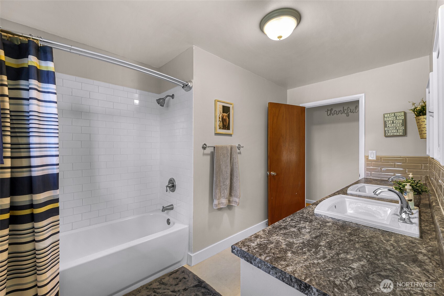 306 W King Tut Road , Bellingham, WA 98226