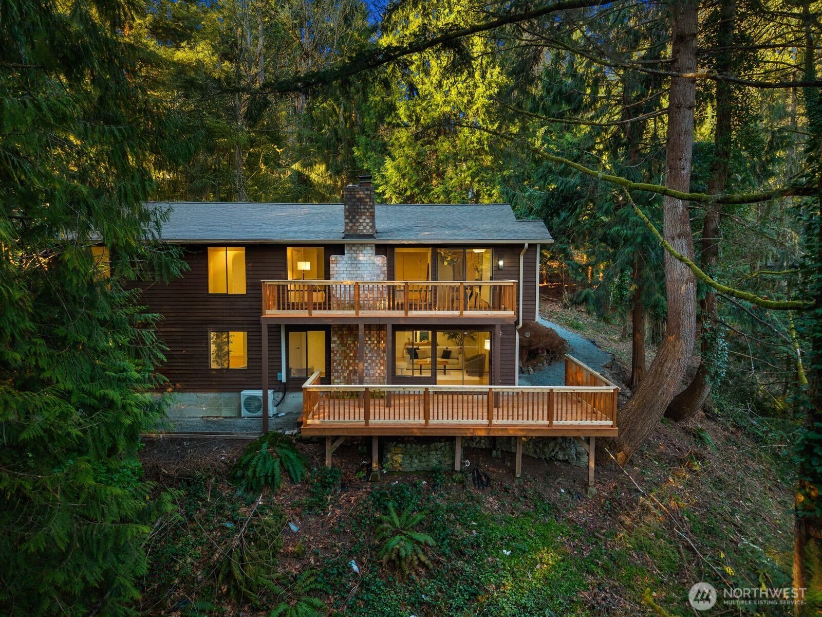 25529 SE 159th Street , Issaquah, WA 98027-8249