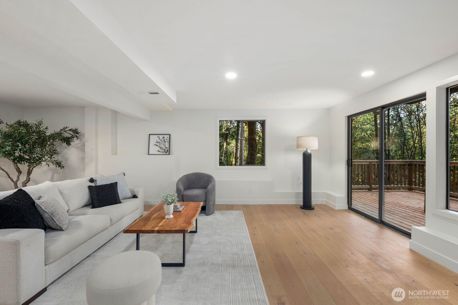 25529 SE 159th Street , Issaquah, WA 98027-8249