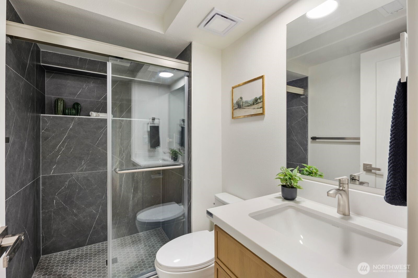 25529 SE 159th Street , Issaquah, WA 98027-8249