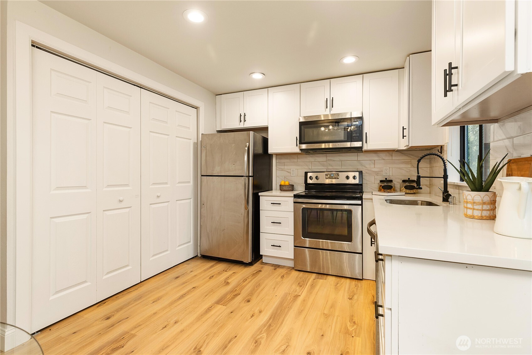 22717 4th Avenue SE, Bothell, WA 98021
