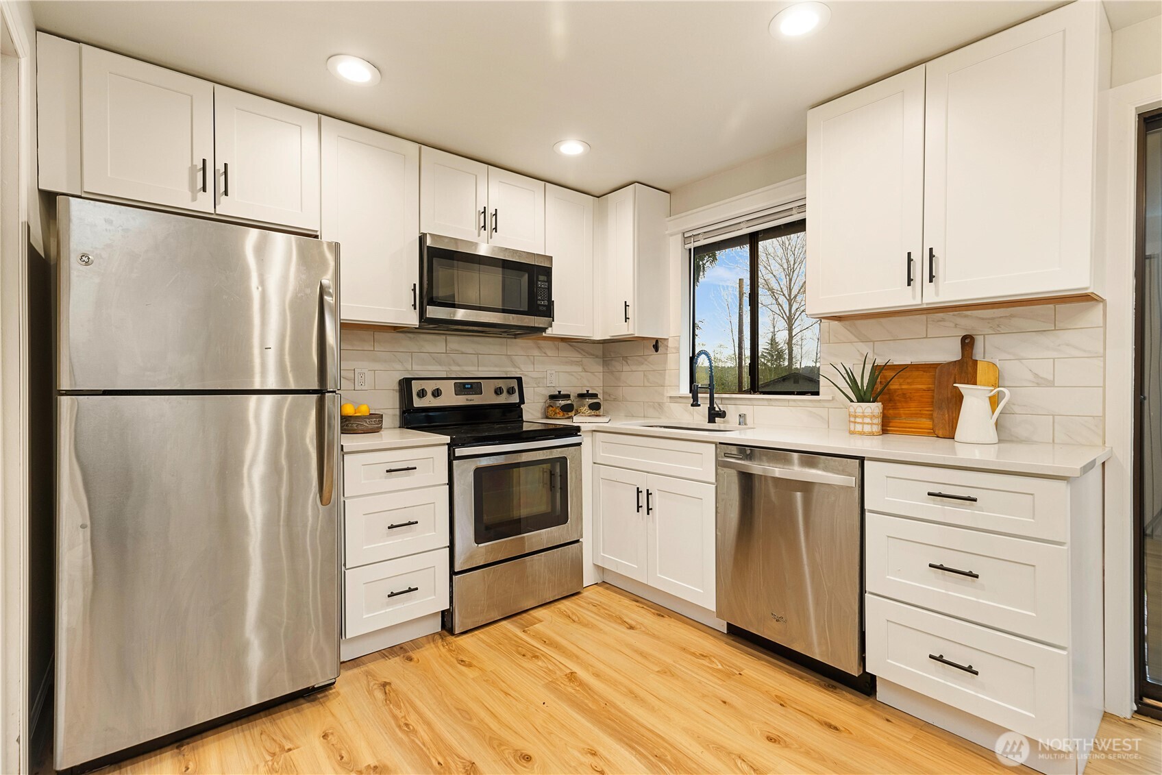 22717 4th Avenue SE, Bothell, WA 98021