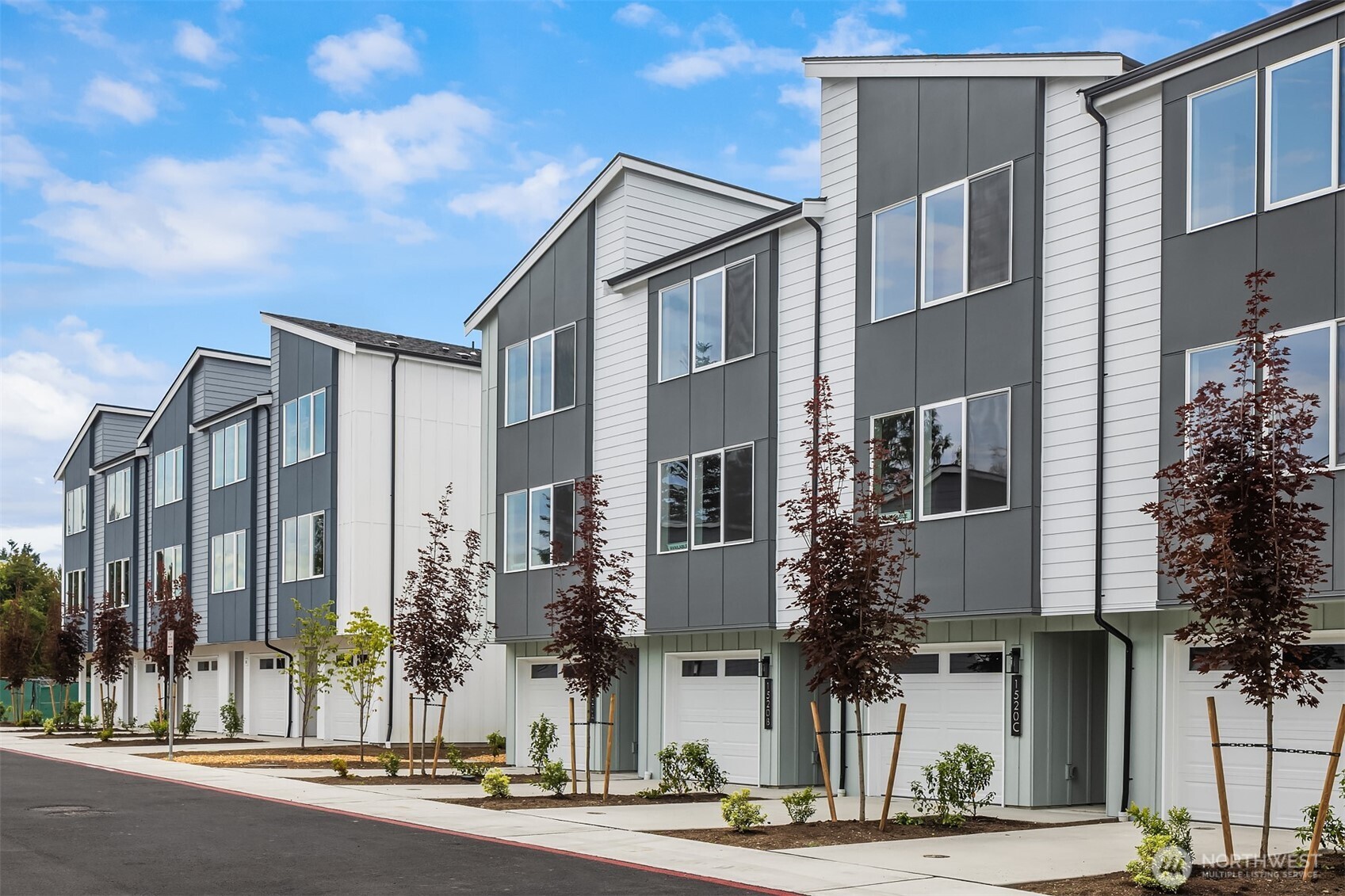 1518 Hollow Dale Place #D, Everett, WA 98204