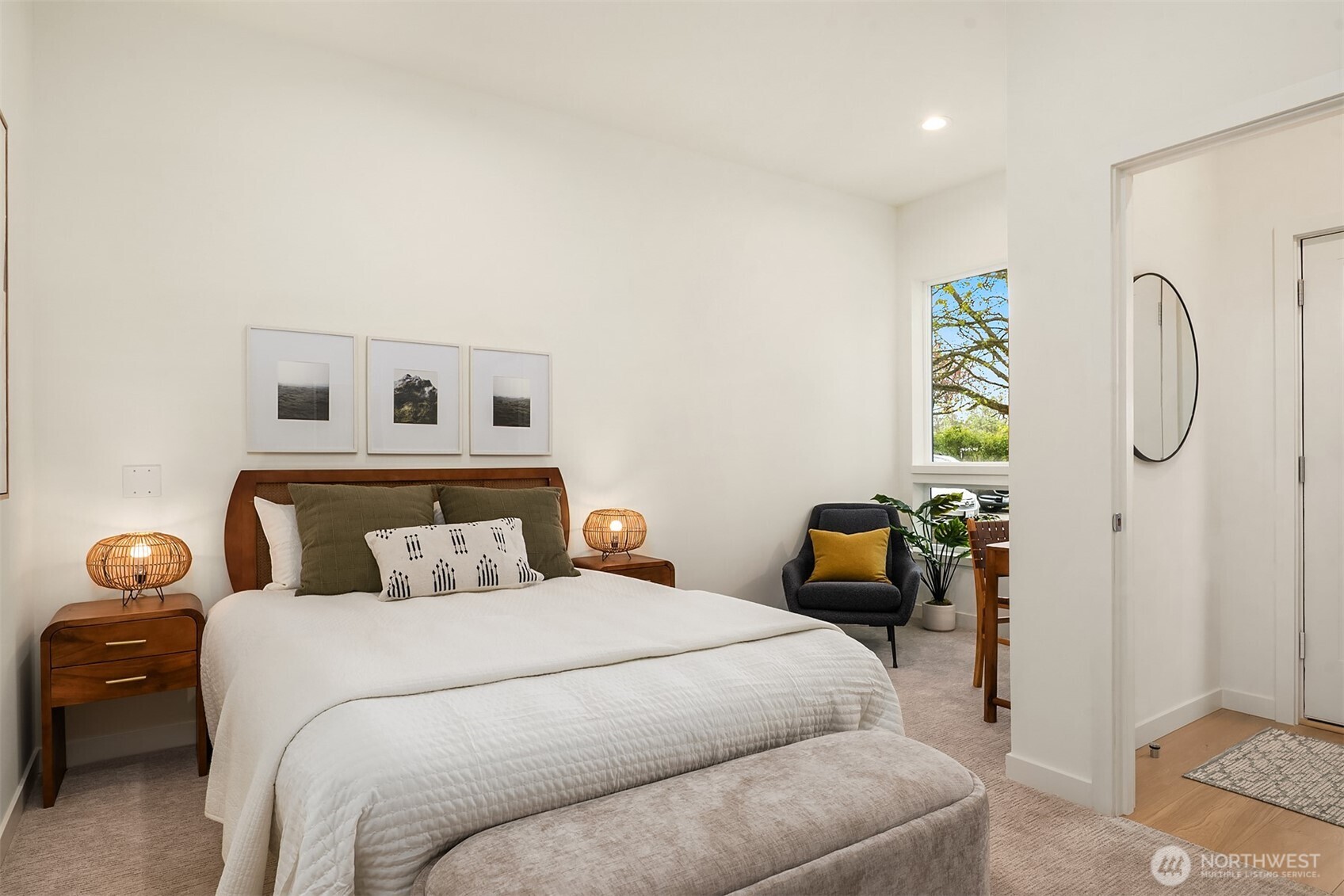 942 NW 54th Street , Seattle, WA 98107