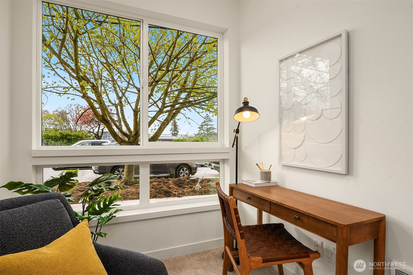 942 NW 54th Street , Seattle, WA 98107