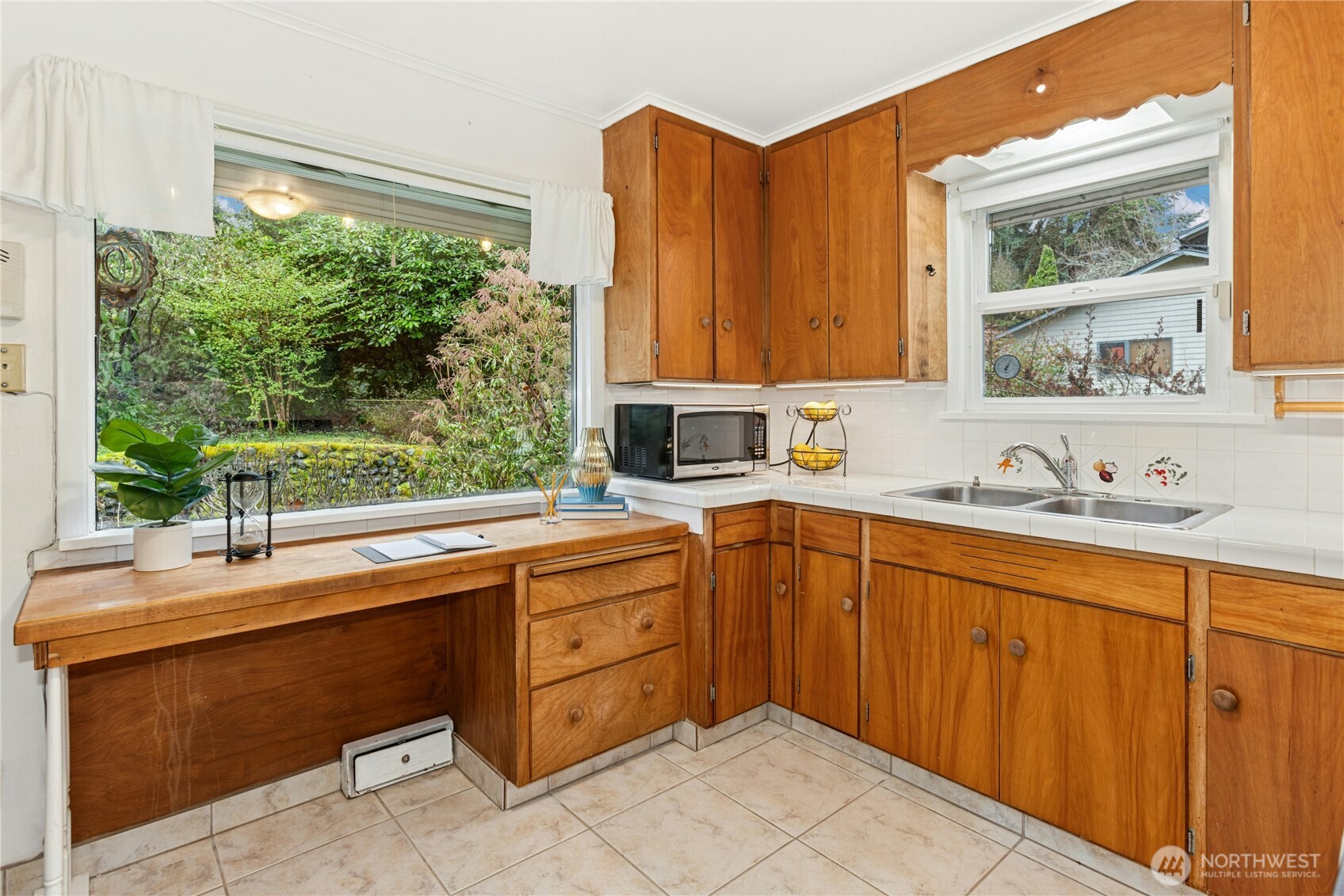 6526 NE 198th Street , Kenmore, WA 98028