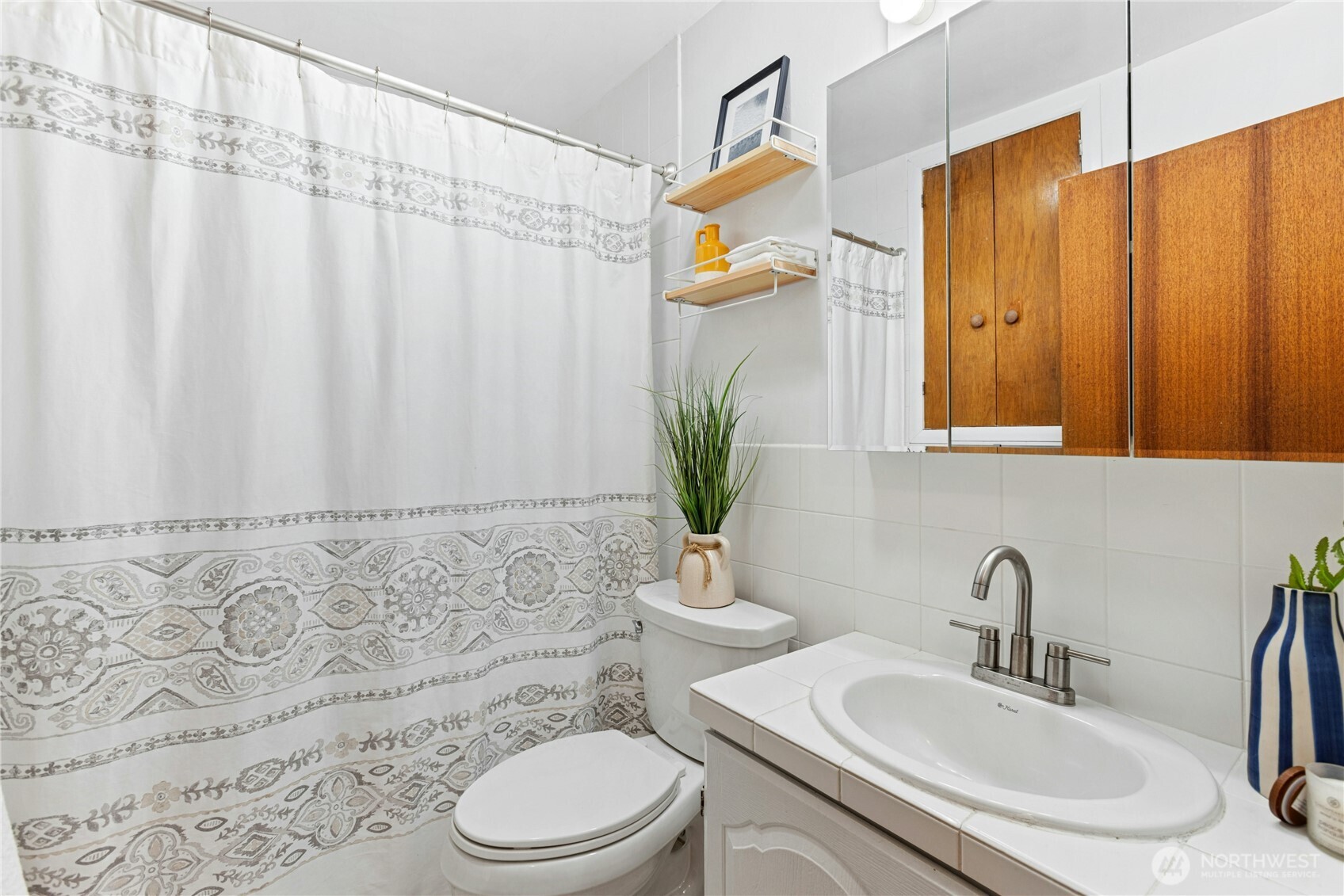 6526 NE 198th Street , Kenmore, WA 98028