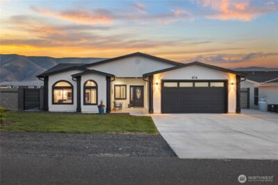 416 Edgewater Way SW, Mattawa, WA 99349 - Photo 1