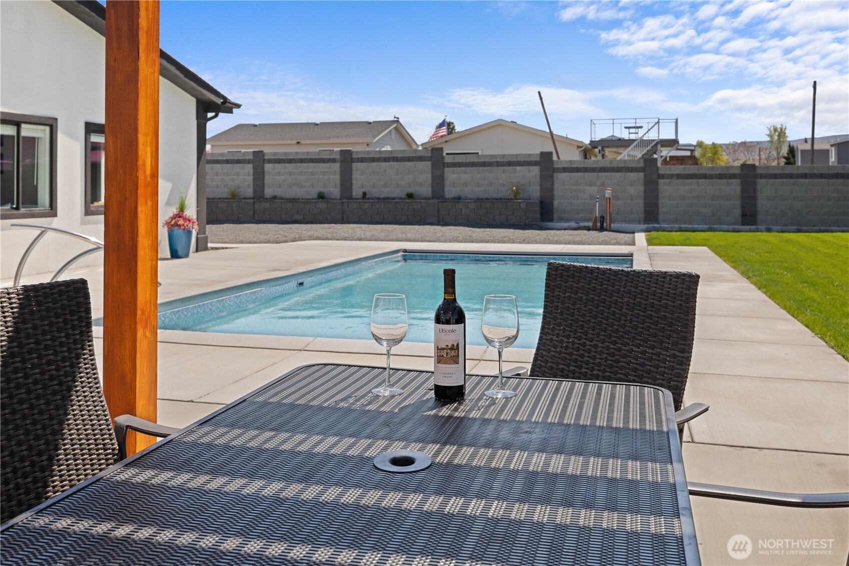 416 Edgewater Way SW, Mattawa, WA 99349