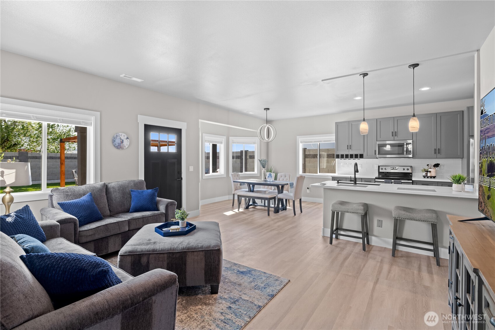 416 Edgewater Way SW, Mattawa, WA 99349