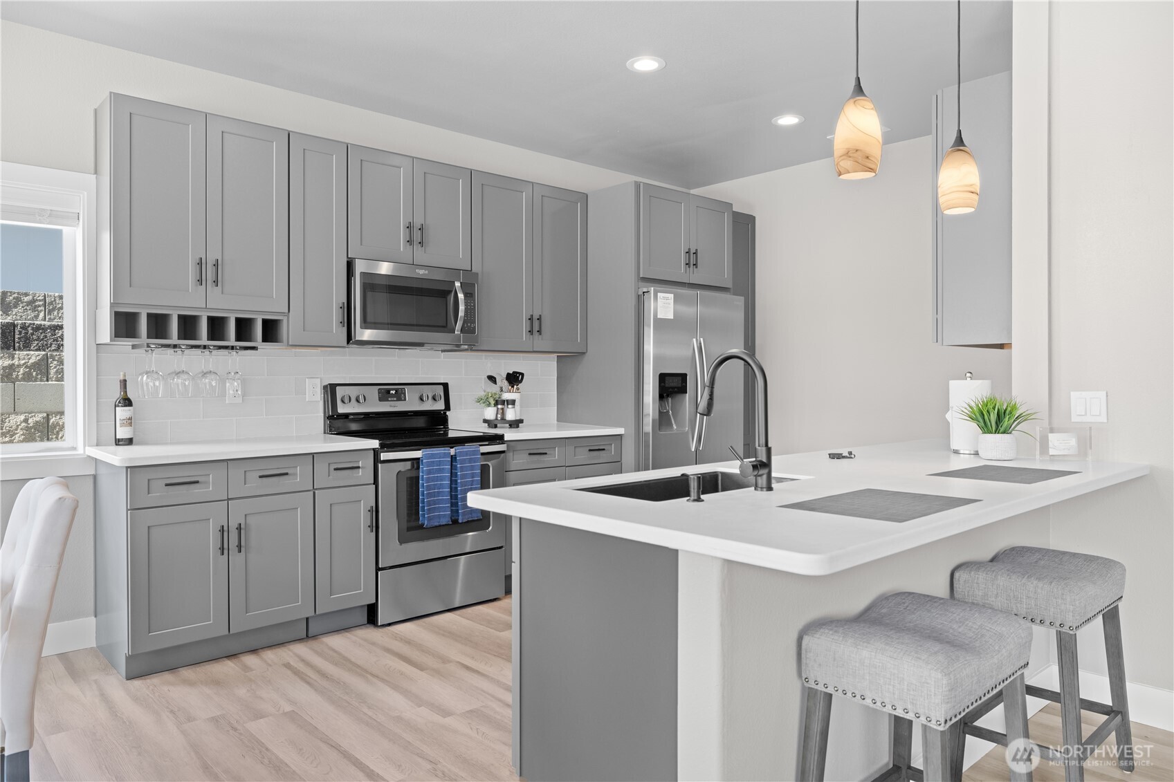 416 Edgewater Way SW, Mattawa, WA 99349