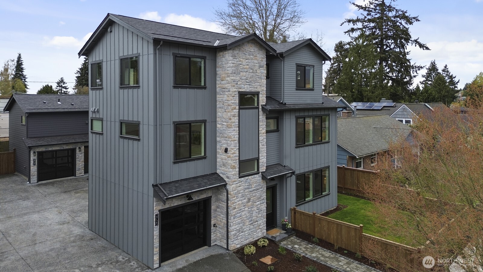 2723 NE 87th Street , Seattle, WA 98115