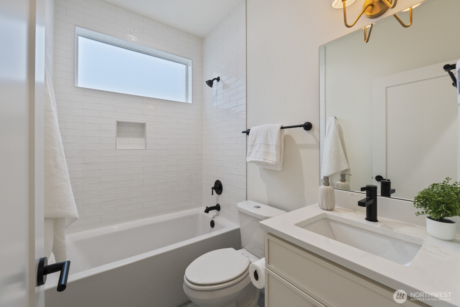 2723 NE 87th Street , Seattle, WA 98115