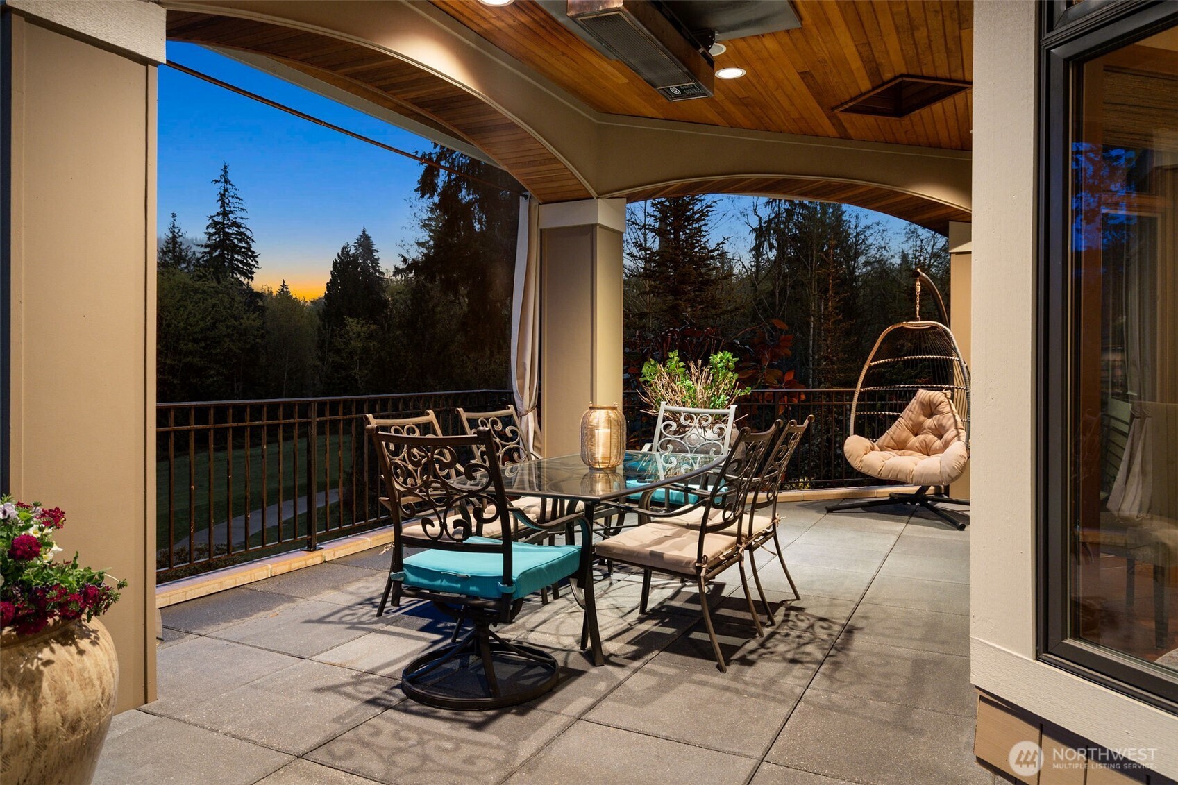 15538 SE 79th Place , Newcastle, WA 98059-9227