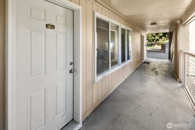 101 SW 119th Street #102, Burien, WA 98146 - Photo 4