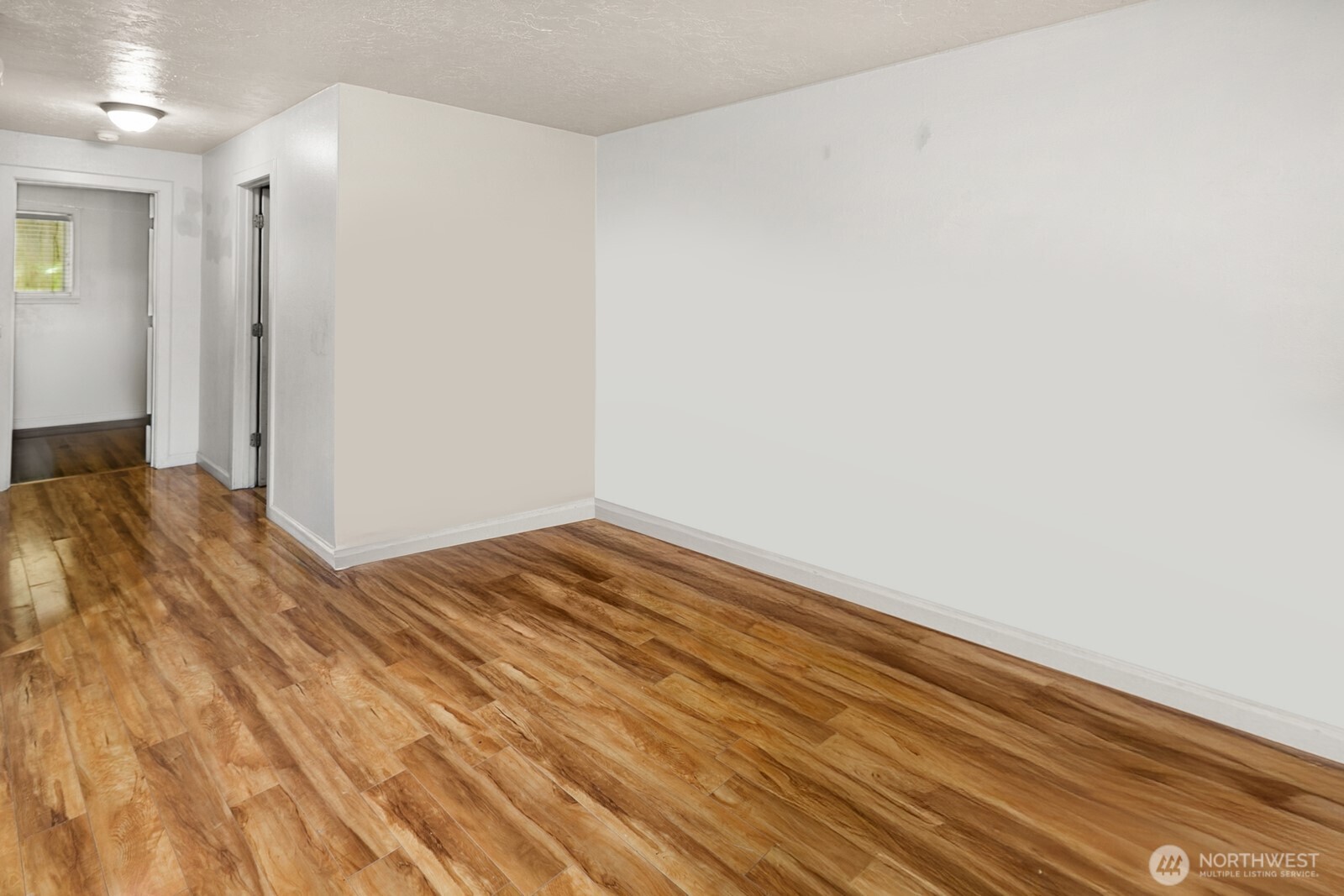 101 SW 119th Street #102, Burien, WA 98146