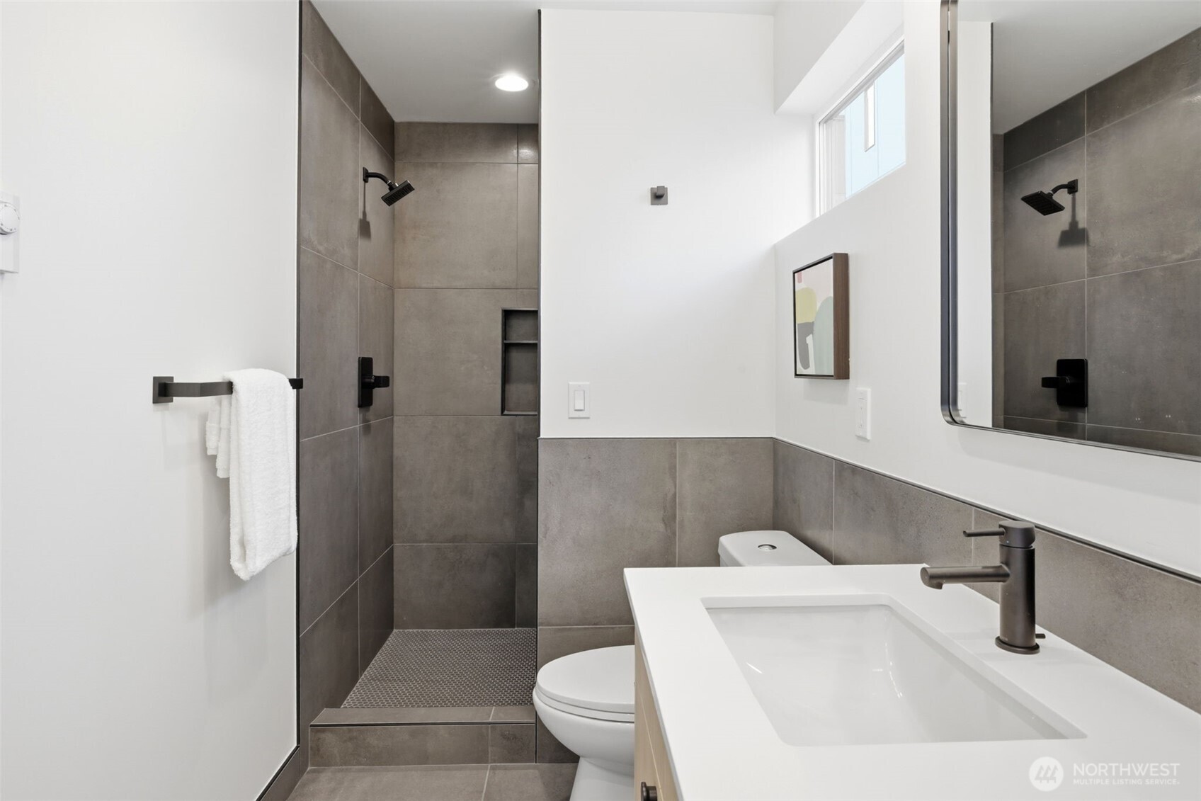 4517 35th Avenue S #A, Seattle, WA 98118