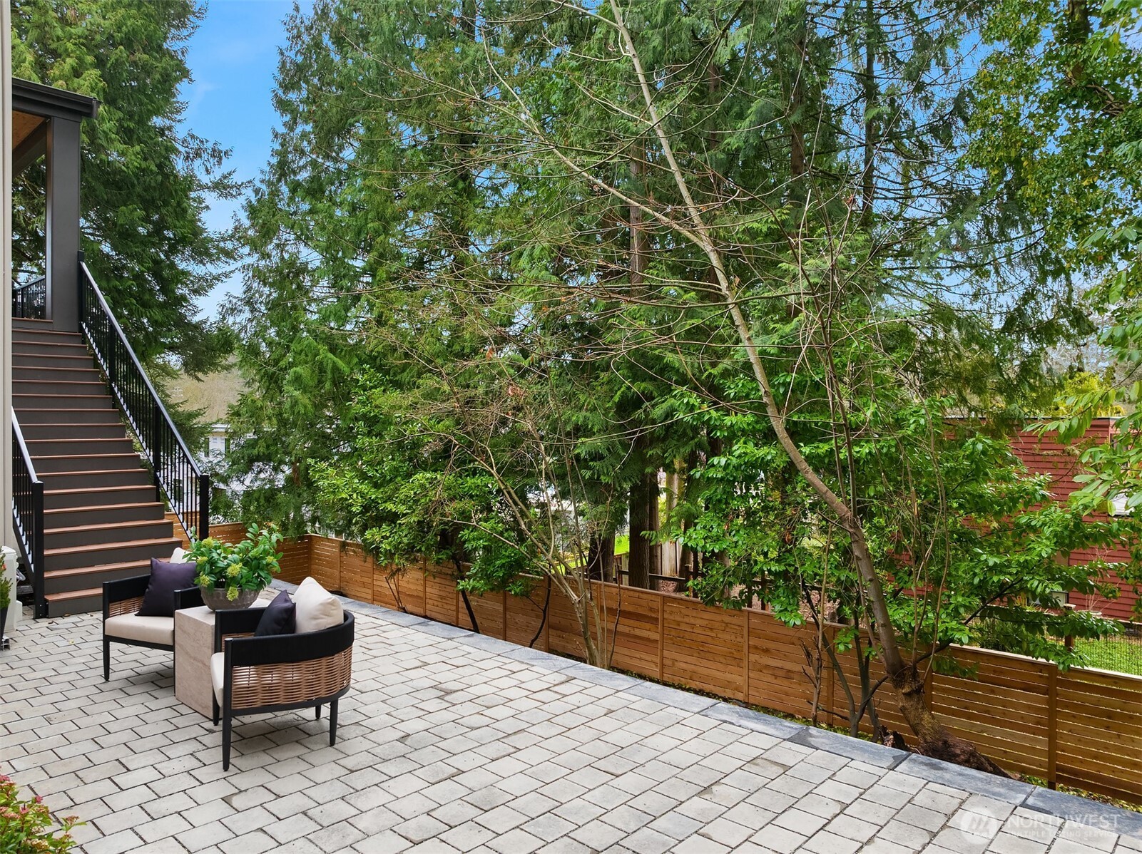 1706 111th Avenue NE, Bellevue, WA 98004